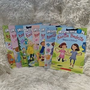 Bundle of 8 Amelia Bedelia Children’s Books